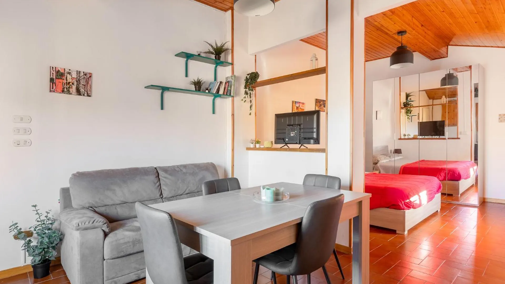 Social Costa-Holiday & Business Apartment location