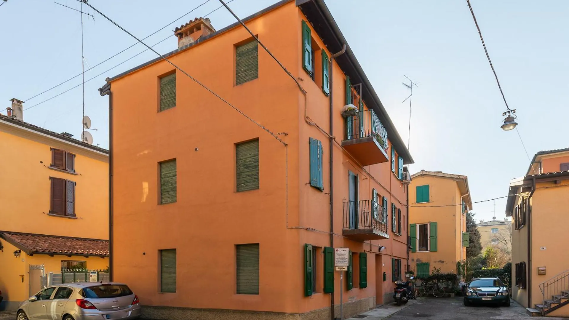 Social Costa-Holiday & Business Apartment Bologna